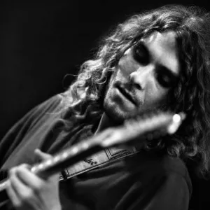 Julien — Professeur de guitare